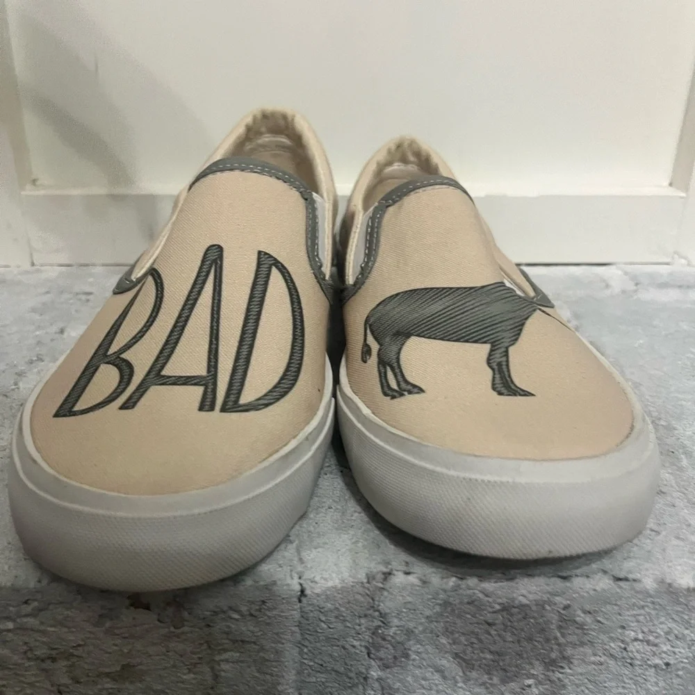 Inkkas bad a** slip on sneaker size‎ 5